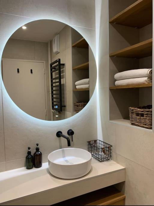 Appartement Oslo - Straatsburg Buitenkant foto